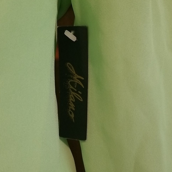 NWT Milano Silky Ruffle Flounce Blouse Small - Picture 5 of 12